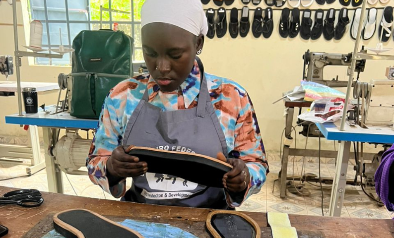 Second Chance Gambia : Chaussures durables, avenir équitable !